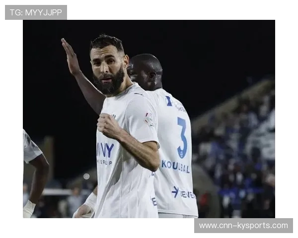 本泽马沙特新月首秀强势，进攻端如暴风般席卷